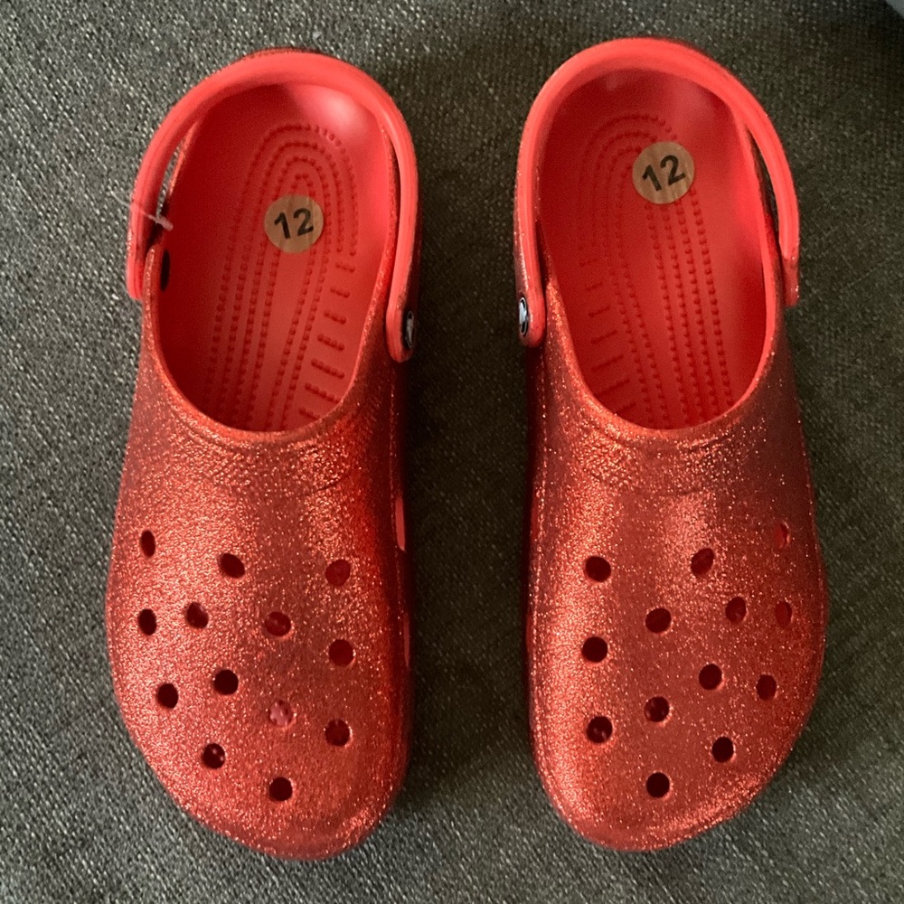 New pair of men’s classic cherry red glitter clogs 12